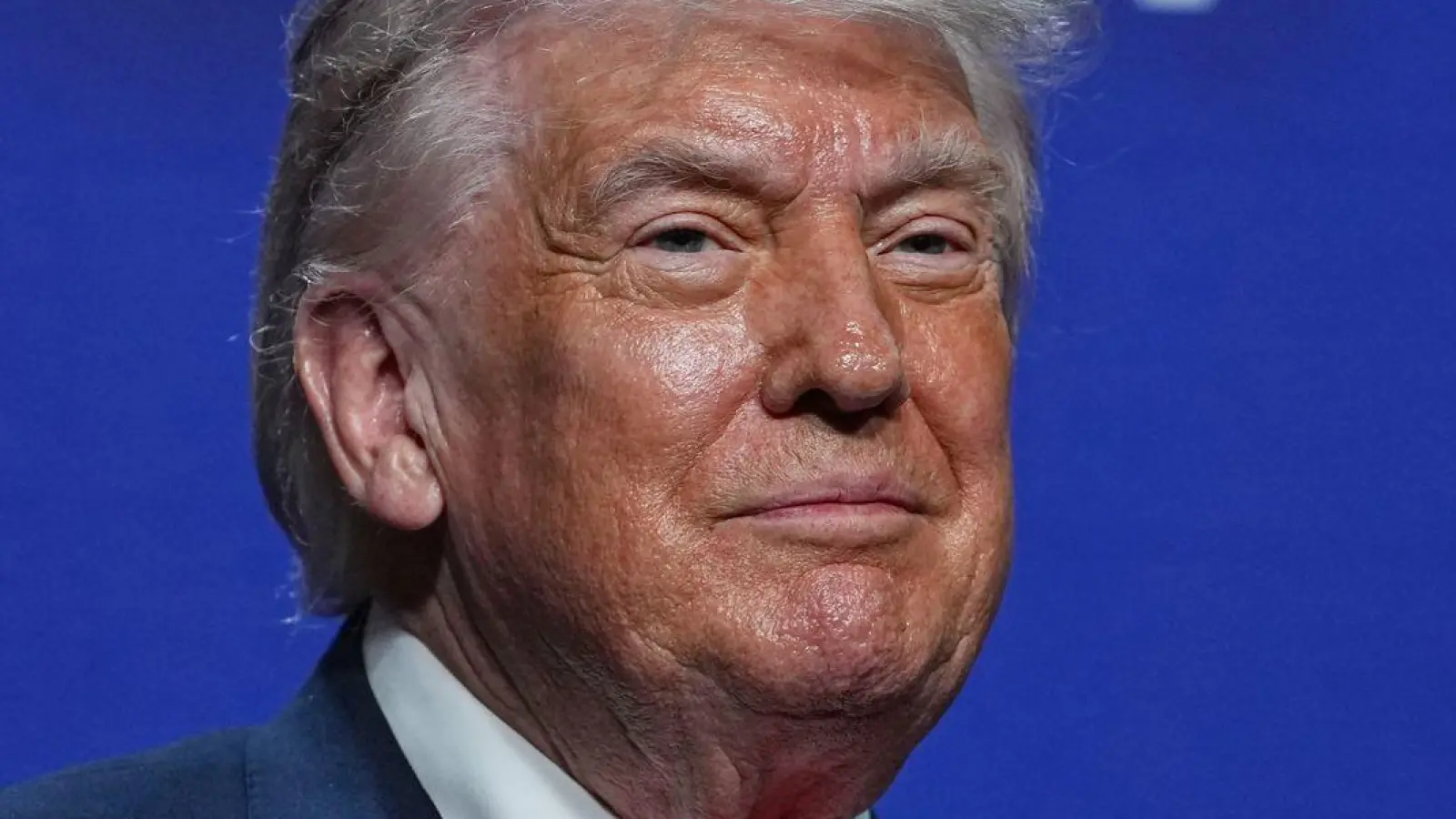 Trump will die Zölle auf europäische Fahrzeuge deutlich erhöhen.  (Foto: Matt Rourke/AP/dpa)