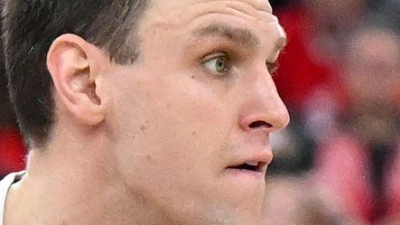Johannes Voigtmann und die Bayern-Basketballer sind in den Playoffs auf Halbfinal-Kurs. (Foto: Sven Hoppe/dpa)