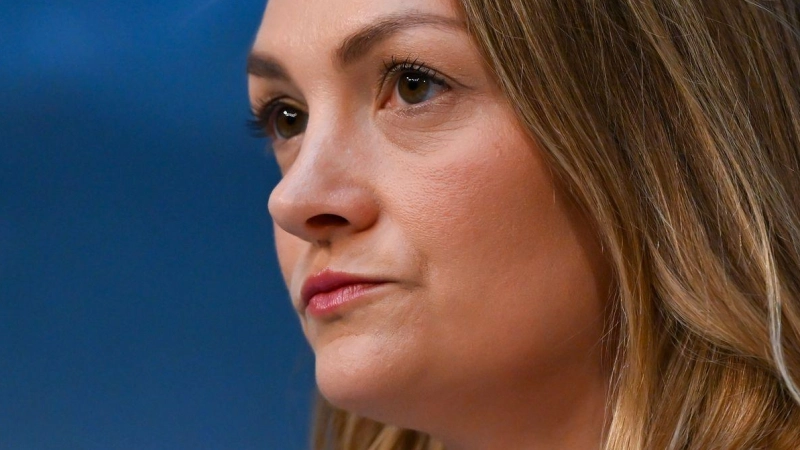 Judith Gerlach sieht die Staatsregierung beim Thema Pflege auf Kurs. (Archivbild) (Foto: Sven Hoppe/dpa)
