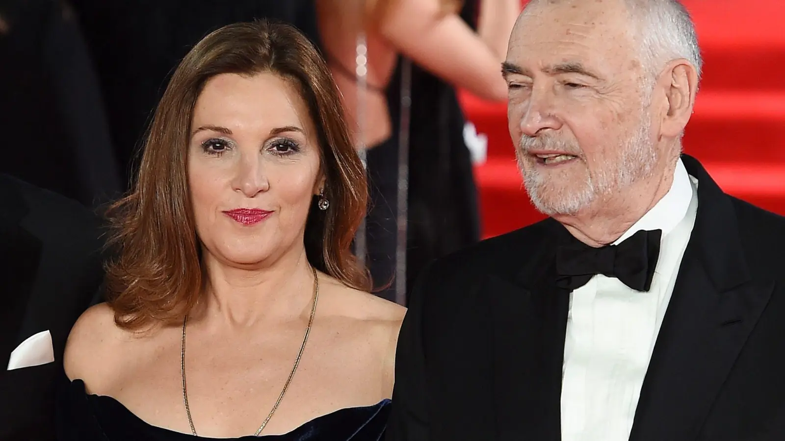 Die langjährigen Bond-Filmproduzenten Barbara Broccoli und Michael G. Wilson wollen sich in Zukunft anderen Projekten widmen. (Foto: Andy Rain/EPA/dpa)