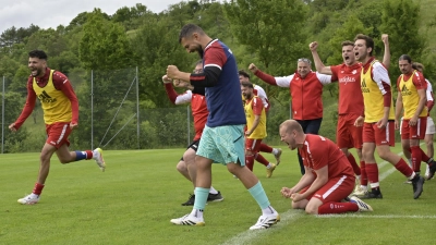 So jubelt man in der Relegation: Der RSV Sugenheim schlug im Sommer 2025 die SG Münchsteinach/Diespeck und stieg in die Kreisklasse auf. (Foto: Martin Rügner)