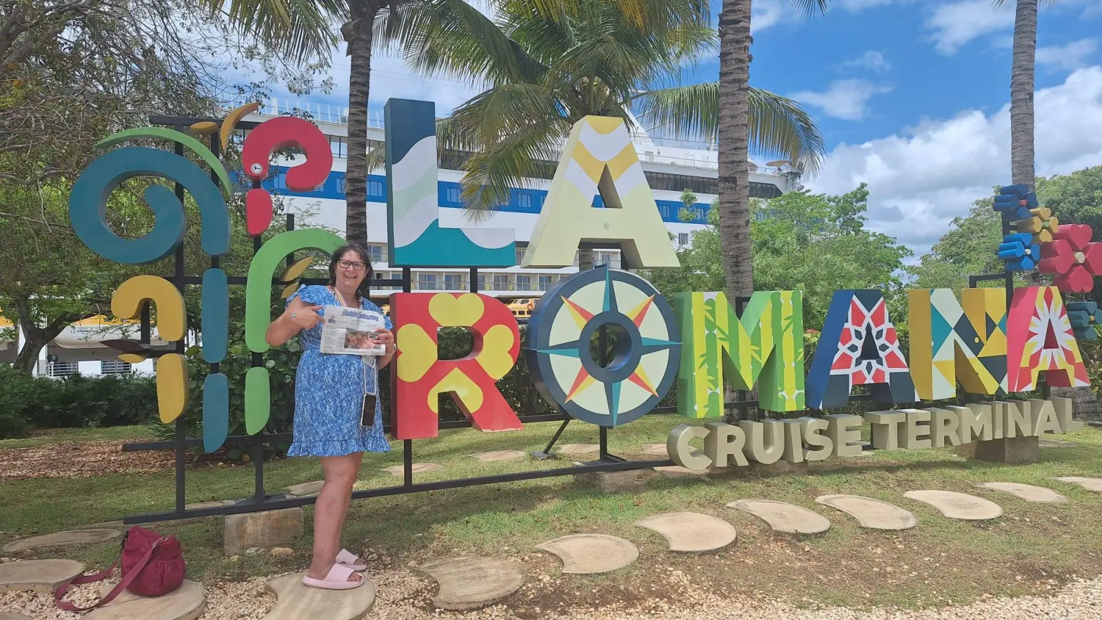 Mit der FLZ unterwegs: Heike Chorowsky in der Domenikanischen Republik bevor es auf das Schiff ging. (Foto: Heike Chorowsky)