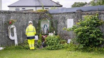 In Irland hat die Suche nach fast 800 Baby- und Kinderleichen begonnen. (Foto: Andrew Downes/Odait via PA Media/dpa)