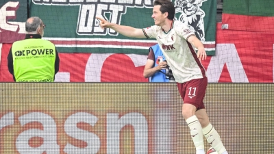 Augsburg-Doppelpacker gegen Favorit Leverkusen: Michael Gregoritsch. (Foto: Harry Langer/dpa)