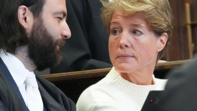 Eine Audioaufnahme von der Entführung der Block-Kinder sorgt im Hamburger Landgericht für Betroffenheit. (Foto: Marcus Brandt/Pool dpa/dpa)