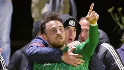„Es ist einfach zu treffen, wenn man die Bälle so serviert bekommt”: Dino Nuhanovic hat wieder in der Nachspielzeit für Ansbach ein Tor erzielt. (Foto: Martin Rügner)
