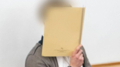 Nach einer tödlichen Raserei durch Kaufbeuren droht dem jungen Autofahrer eine lange Haftstrafe. (Archivbild) (Foto: Stefan Puchner/dpa)