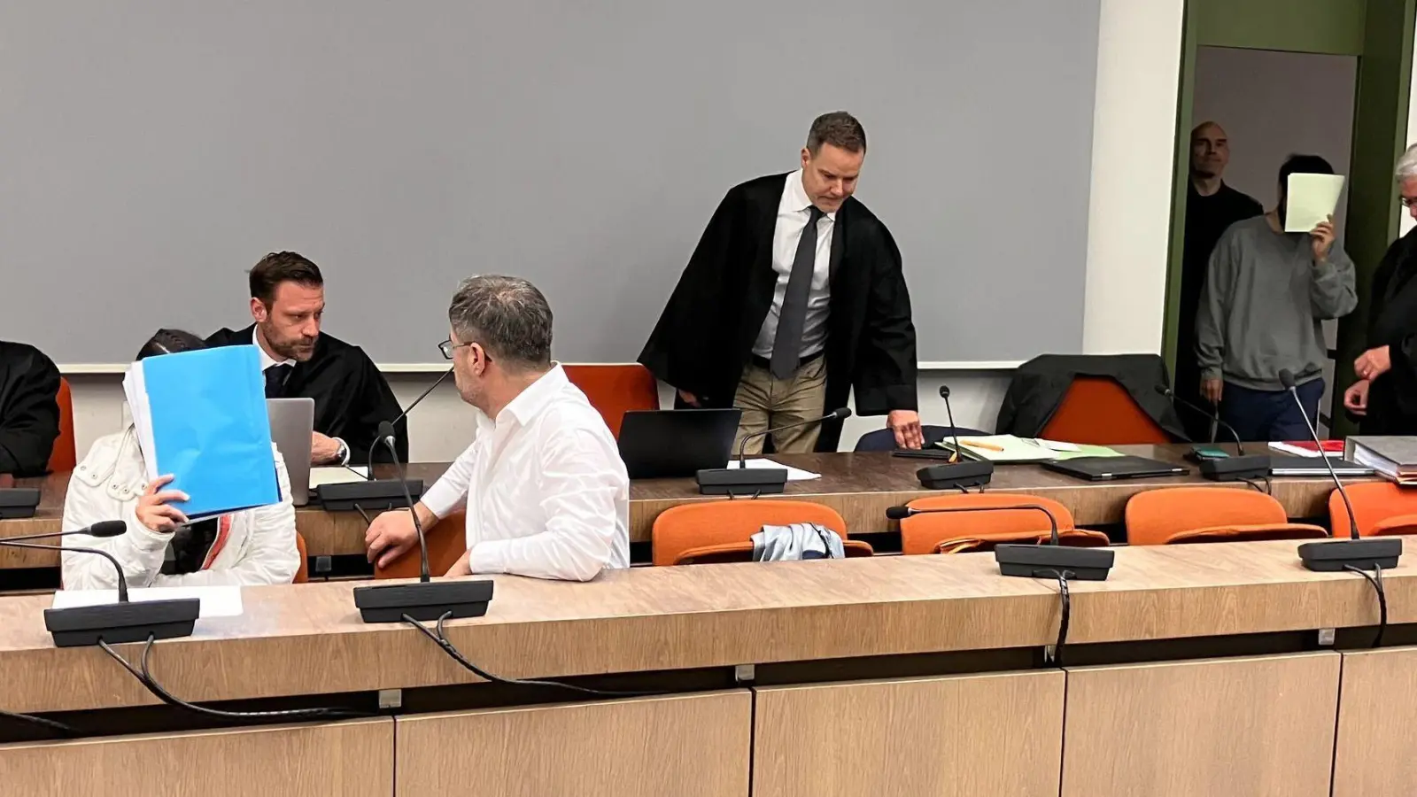 Im Prozess um die Versklavung zweier jesidischer Mädchen hatte das angeklagte Ehepaar das letzte Wort. (Archivbild) (Foto: Britta Schultejans/dpa)