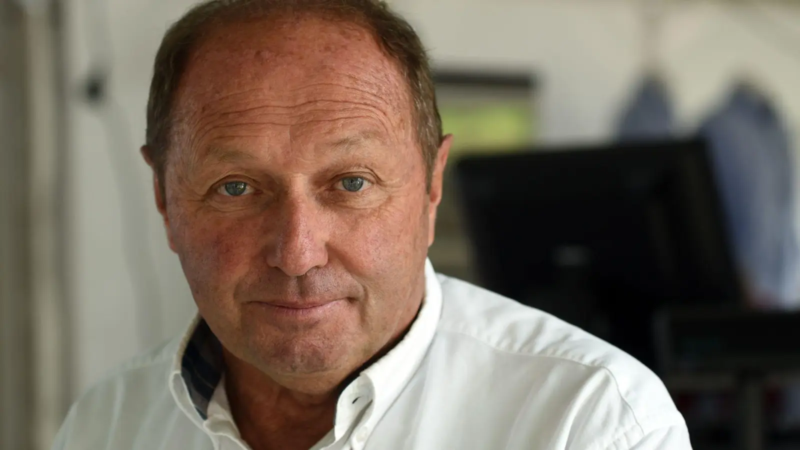 Jochen Mass: Rennfahrer mit Seemann-Herz. (Foto: picture alliance / dpa)