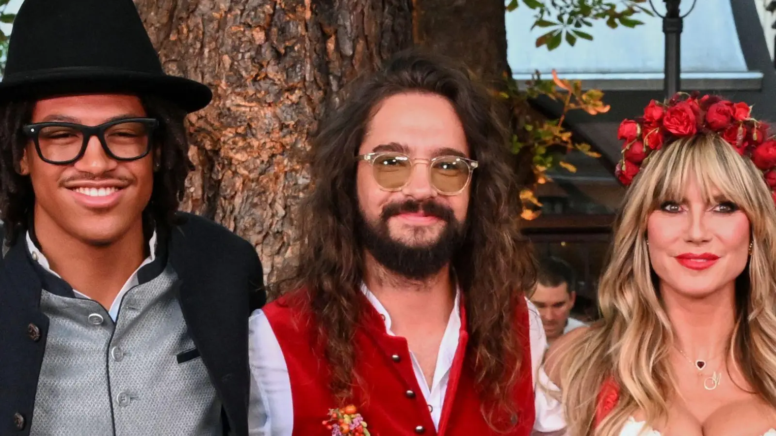 Eine verlorene Runde „Mario Kart“ gegen seinen Stiefsohn Henry ist für Tom Kaulitz teuer geworden. (Archivbild) (Foto: Felix Hörhager/dpa)