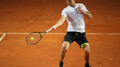 Alexander Zverev spielt überraschend doch am Hamburger Rothenbaum. (Foto: Alessandra Tarantino/AP/dpa)