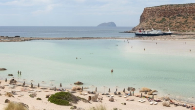 Erdbeben versetzt Urlauber und Einheimische in Angst (Foto: Socrates Baltagiannis/dpa)