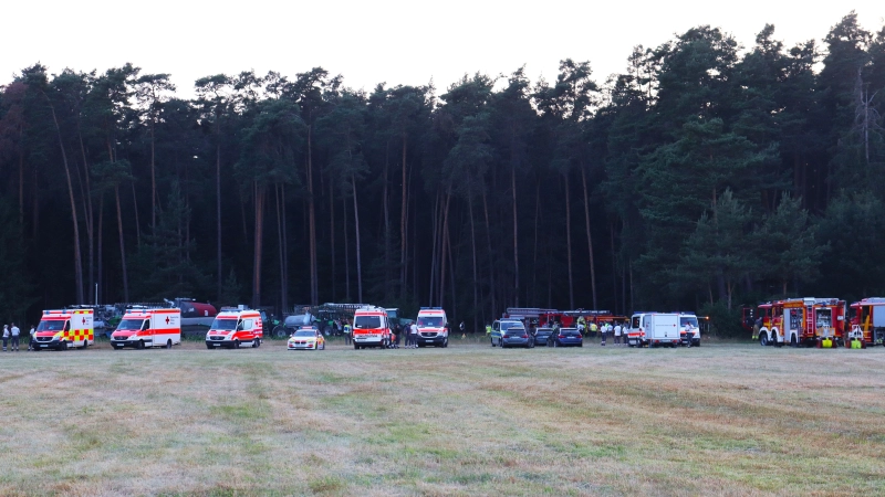 Rund 200 Einsatzkräfte sind am Mittwoch zu einem Brand bei Selgenstadt ausgerückt. (Foto: Antonia Müller)