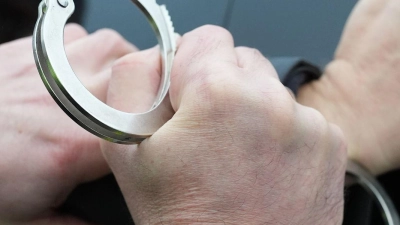 Der Verdächtige sitzt inzwischen in Untersuchungshaft. (Symbolbild) (Foto: Marcus Brandt/dpa)