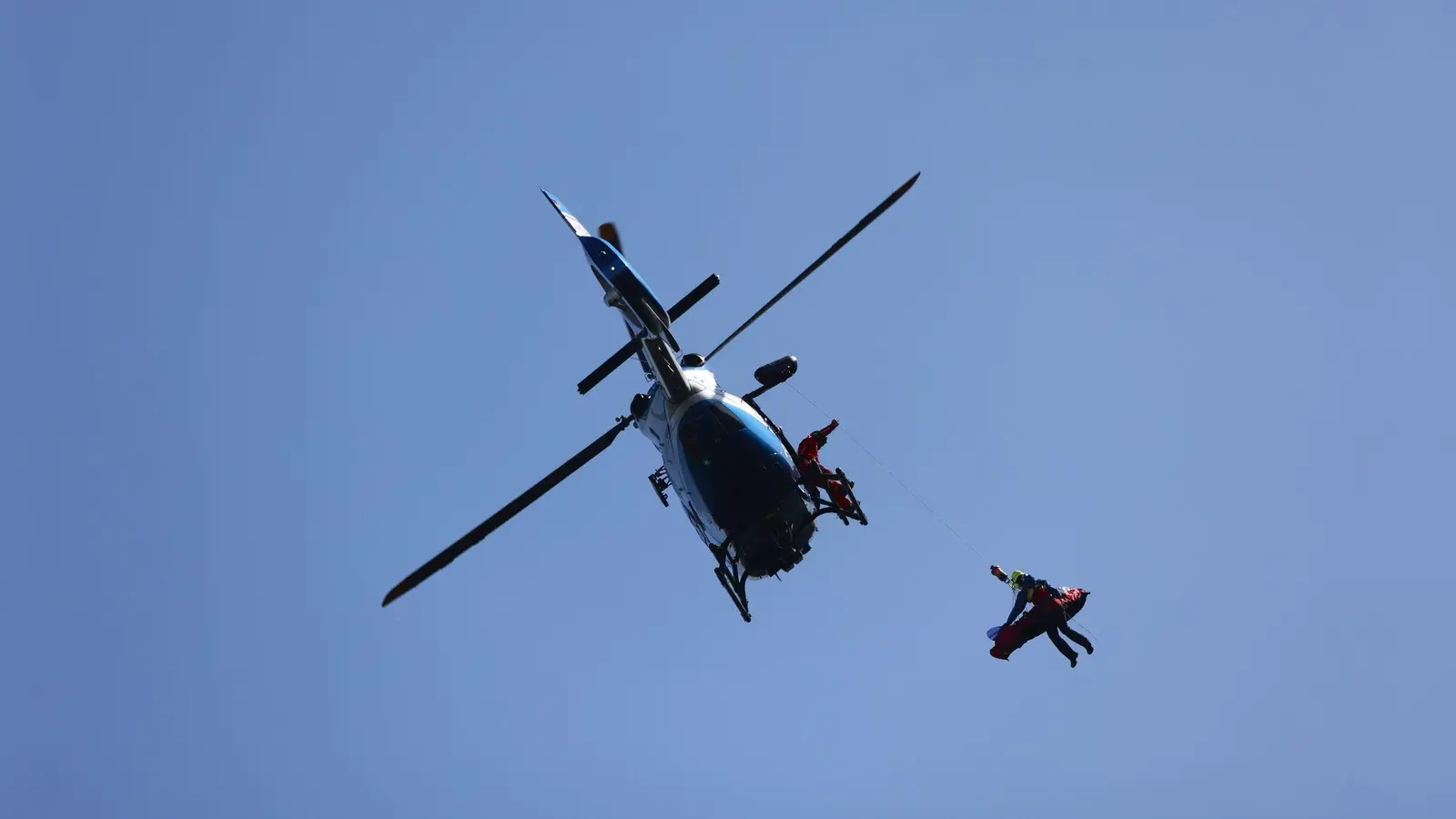 Drei Deutsche sterben bei Touren in den Alpen. (Symbolfoto)  (Foto: Matthias Bein/dpa)