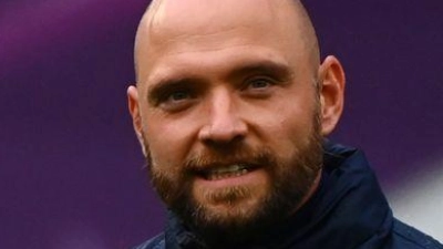 Rückkehr nach Wolfsburg: Trainer Stephan Lerch. (Foto: Gabriel Bouys/POOL AFP/AP/dpa)