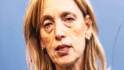 Familienministerin Karin Prien rechnet damit, dass im kommenden Jahr eine EU-weite Regelung zur Beschränkung von Social Media für Kinder und Jugendliche kommen wird. Parallel dazu sollen in Deutschland bereits Gesetze in diese Richtung geändert werden. (Foto: Michael Kappeler/dpa)