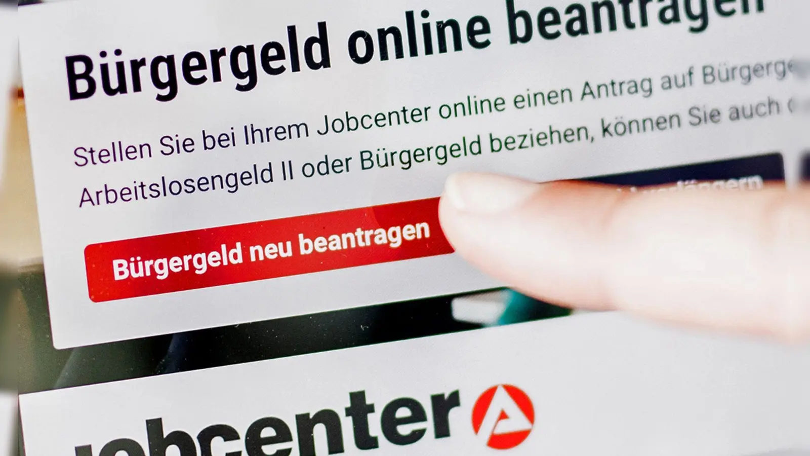 In der SPD sammeln Mitglieder Stimmen gegen die Verschärfungen beim Bürgergeld. (Foto: Carsten Koall/dpa)