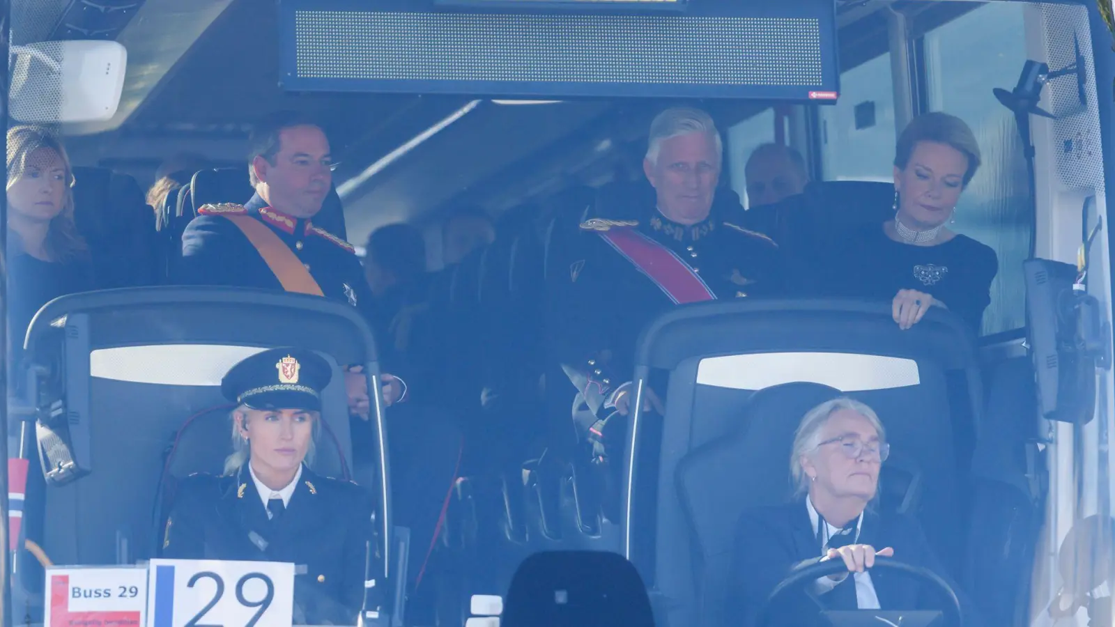 Das belgische Königspaar reiste nach Oslo, um Abschied von König Harald V. zu nehmen. (Foto: Frederik Ringnes/NTB Scanpix/AP/dpa)