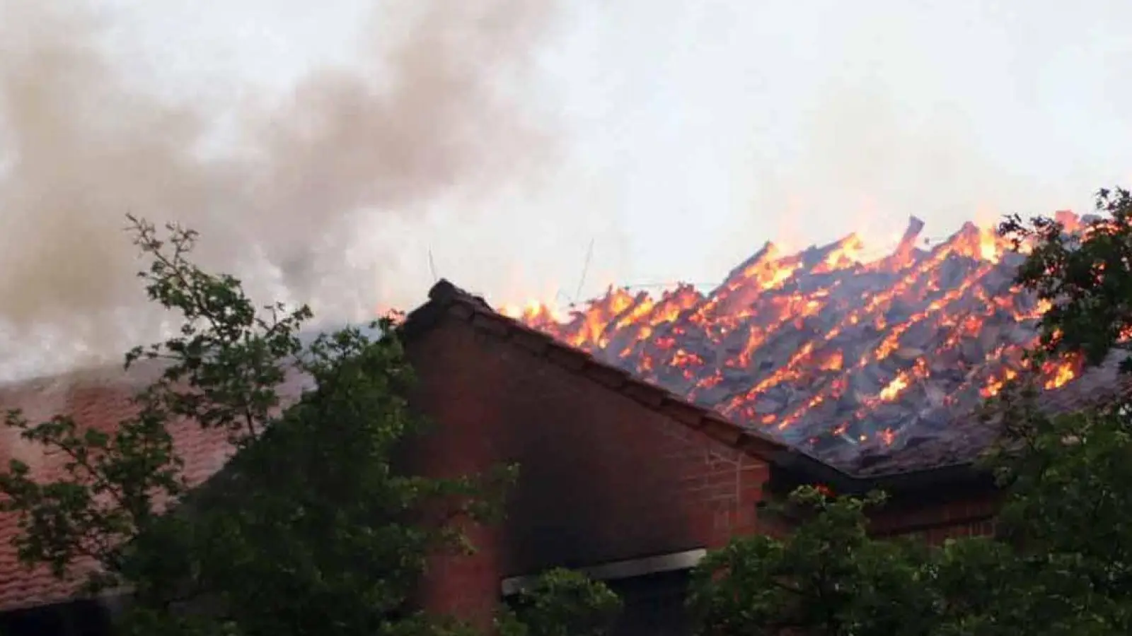 In einem Krankenhaus in Ludwigslust ist ein Feuer ausgebrochen. (Foto: Ralf Drefin/SWM DV Studio/dpa)