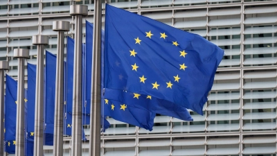Die EU-Kommission genehmigt ein milliardenschweres Beihilfeprogramm Deutschlands für den Klimaschutz in der Industrie. (Symbolbild) (Foto: Michael Kappeler/dpa)