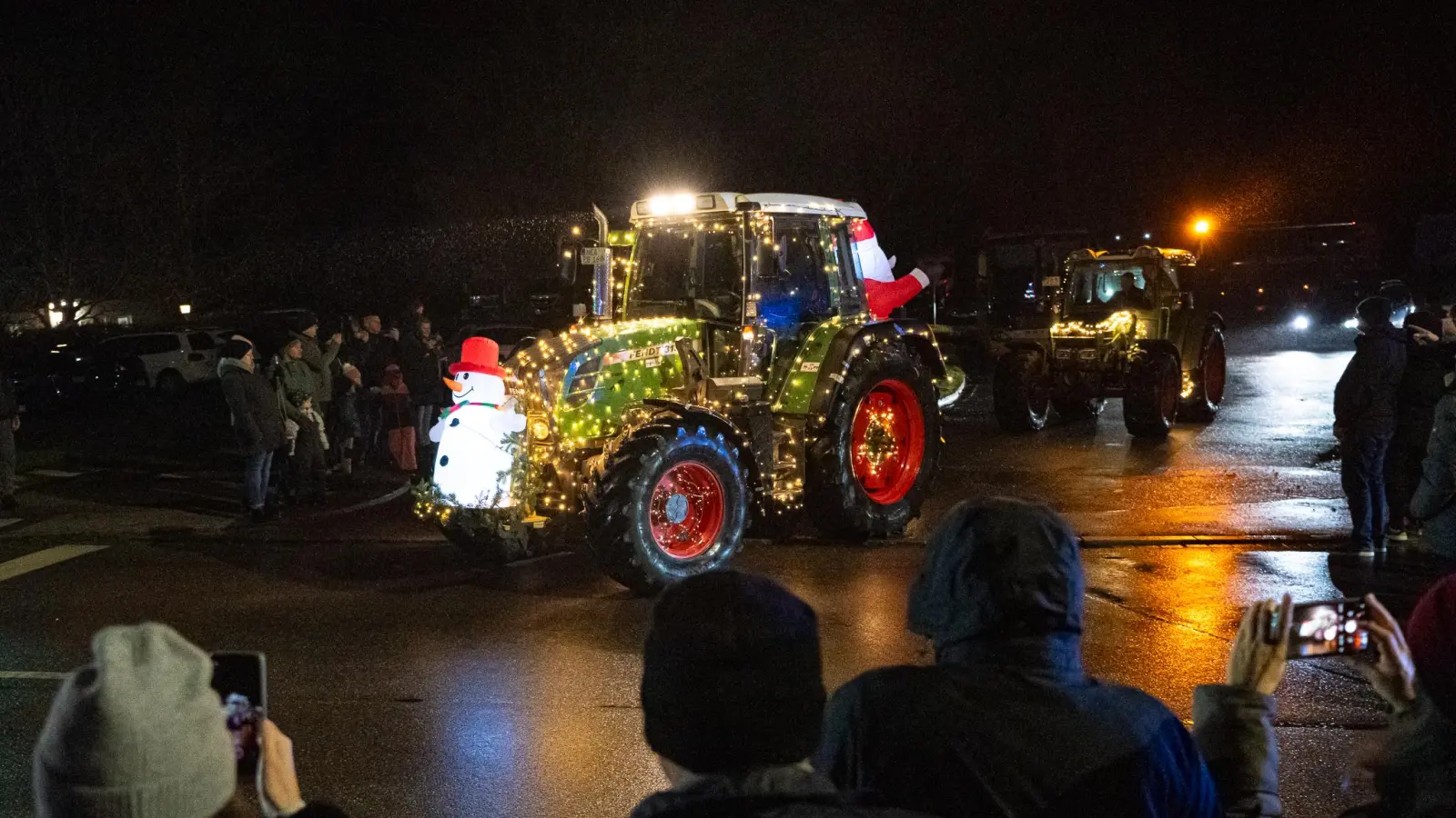 Eine Lichterfahrt von Landwirten ist nicht ungewöhnlich. Solche Veranstaltungen hat es 2023 und heuer bereits in Bad Windsheim gegeben. (Archivbild: Mirko Fryska)