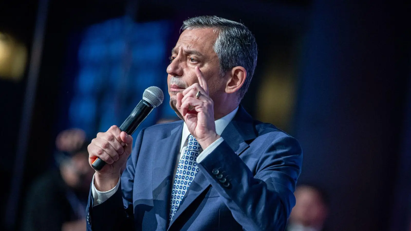 CHP-Chef Özgür Özel wurde in Istanbul körperlich angegriffen. (Archivbild) (Foto: Tunahan Turhan/SOPA Images via ZUMA Press Wire/dpa)