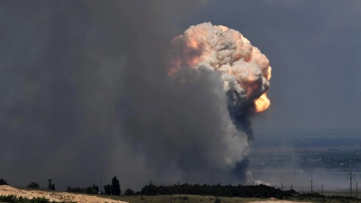 Russische Arsenale gehören zu den Hauptzielen ukrainischer Angriffe. (Archivbild) (Foto: Viktor Korotayev/Kommersant Publishing House/AP/dpa)