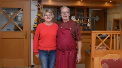 Charlotte und Herbert Krönert geben den Landgasthof Goldener Stern nach über 45 Jahren auf und freuen sich auf den wohlverdienten Ruhestand. (Foto: Yvonne Neckermann)