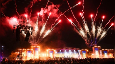 Erstmals fand die ZDF-Silvestershow nicht am Brandenburger Tor, sondern in der Hamburger Hafencity statt. (Foto: Christian Charisius/dpa)
