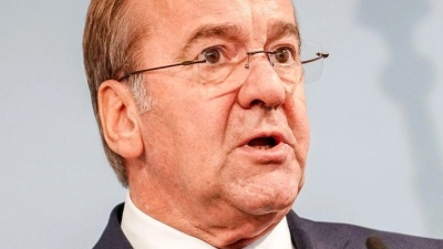 Verteidigungsminister Pistorius fordert die Union auf, sich an den vereinbarten Zeitplan zu halten. (Archivbild) (Foto: Kay Nietfeld/dpa)