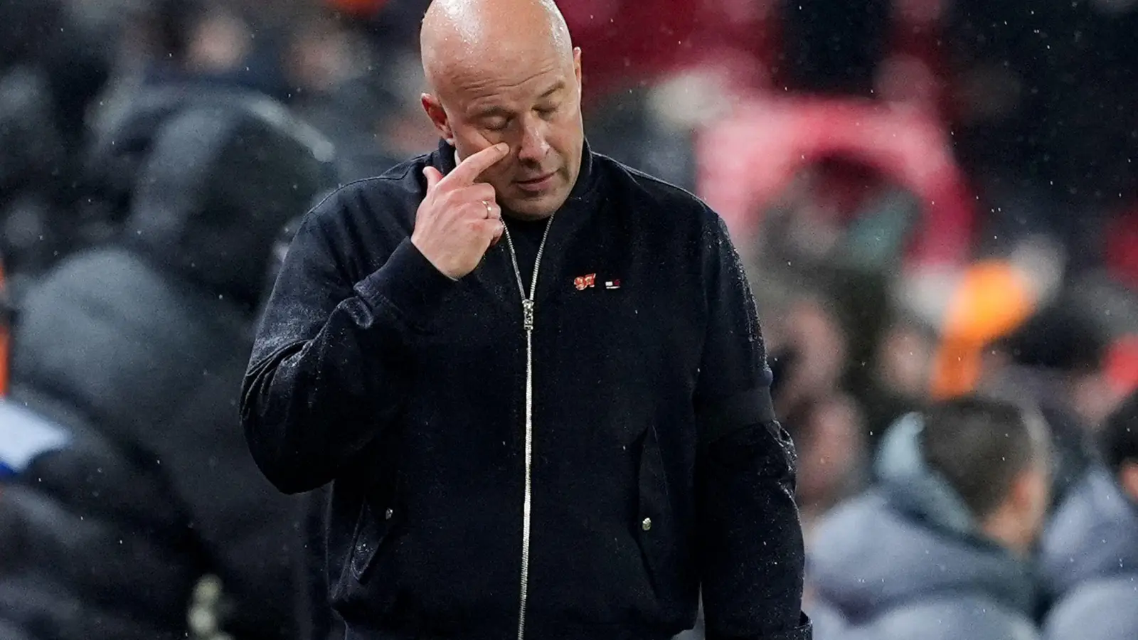 Arne Slot muss den FC Liverpool verlassen.  (Foto: Peter Byrne/PA Wire/dpa)