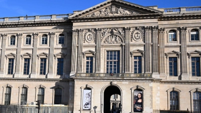 Der Louvre reagiert mit Sofortmaßnahmen für mehr Sicherheit auf den spektakulären Einbruch im Oktober. (Archivbild) (Foto: Emma Da Silva/AP/dpa)