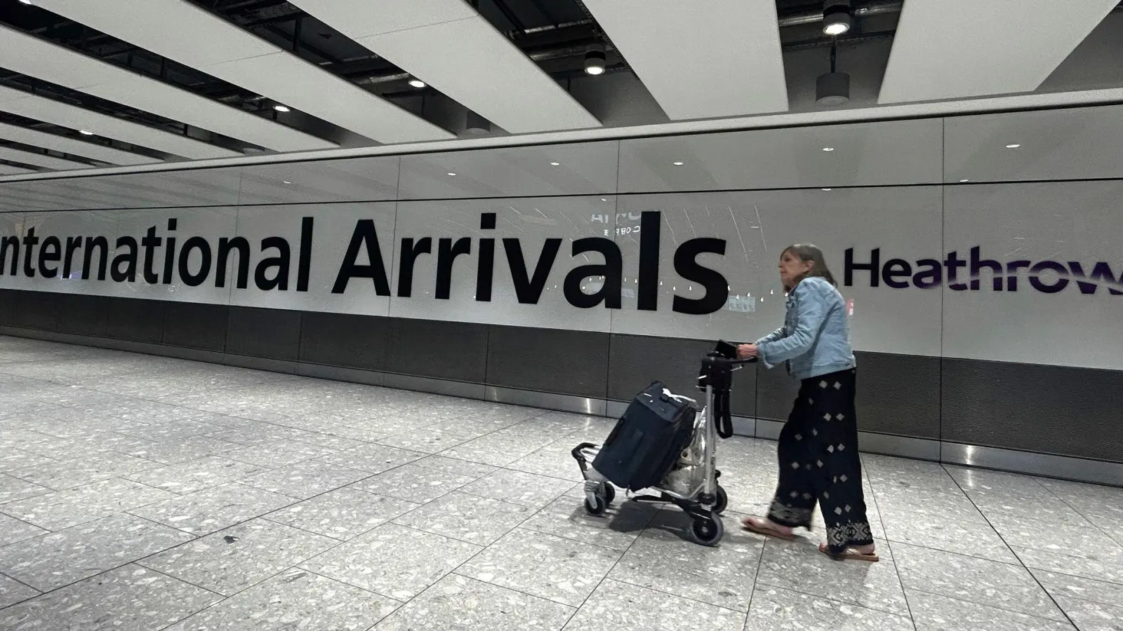 Unter anderem der Londoner Flughafen Heathrow war von einer Störung bei der Flugsicherung betroffen. (Archiv) (Foto: Kirsty Wigglesworth/AP/dpa)