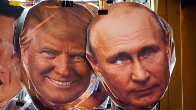Kremlchef Wladimir Putin bewundert seinen US-Kollegen Donald Trump und hat ihm nun ein Geschenk überreichen lassen. (Archivbild) (Foto: Dmitri Lovetsky/AP/dpa)