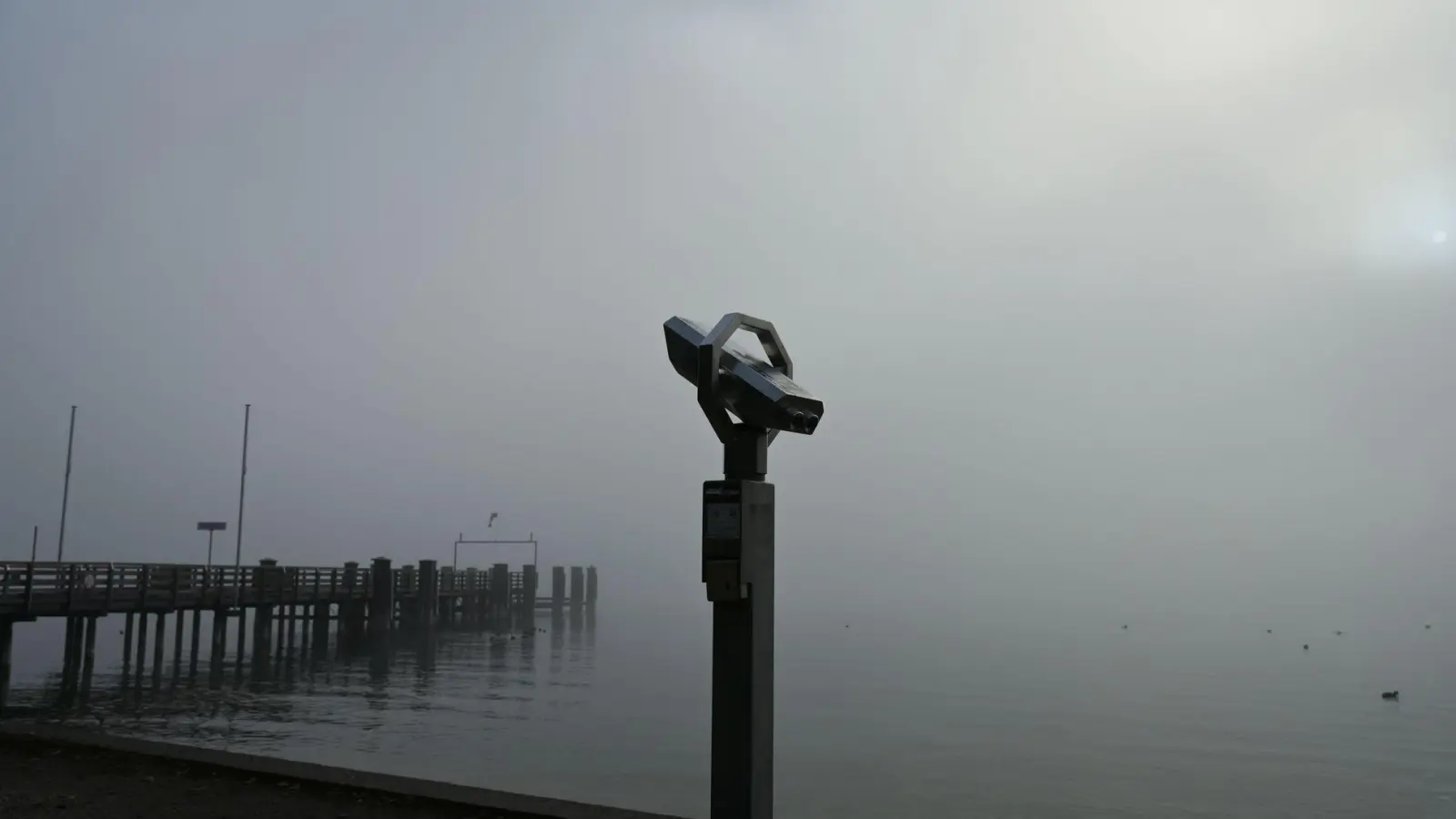 Es bleibt dem DWD zufolge vorerst trüb in Bayern. (Illustration) (Foto: Malin Wunderlich/dpa)