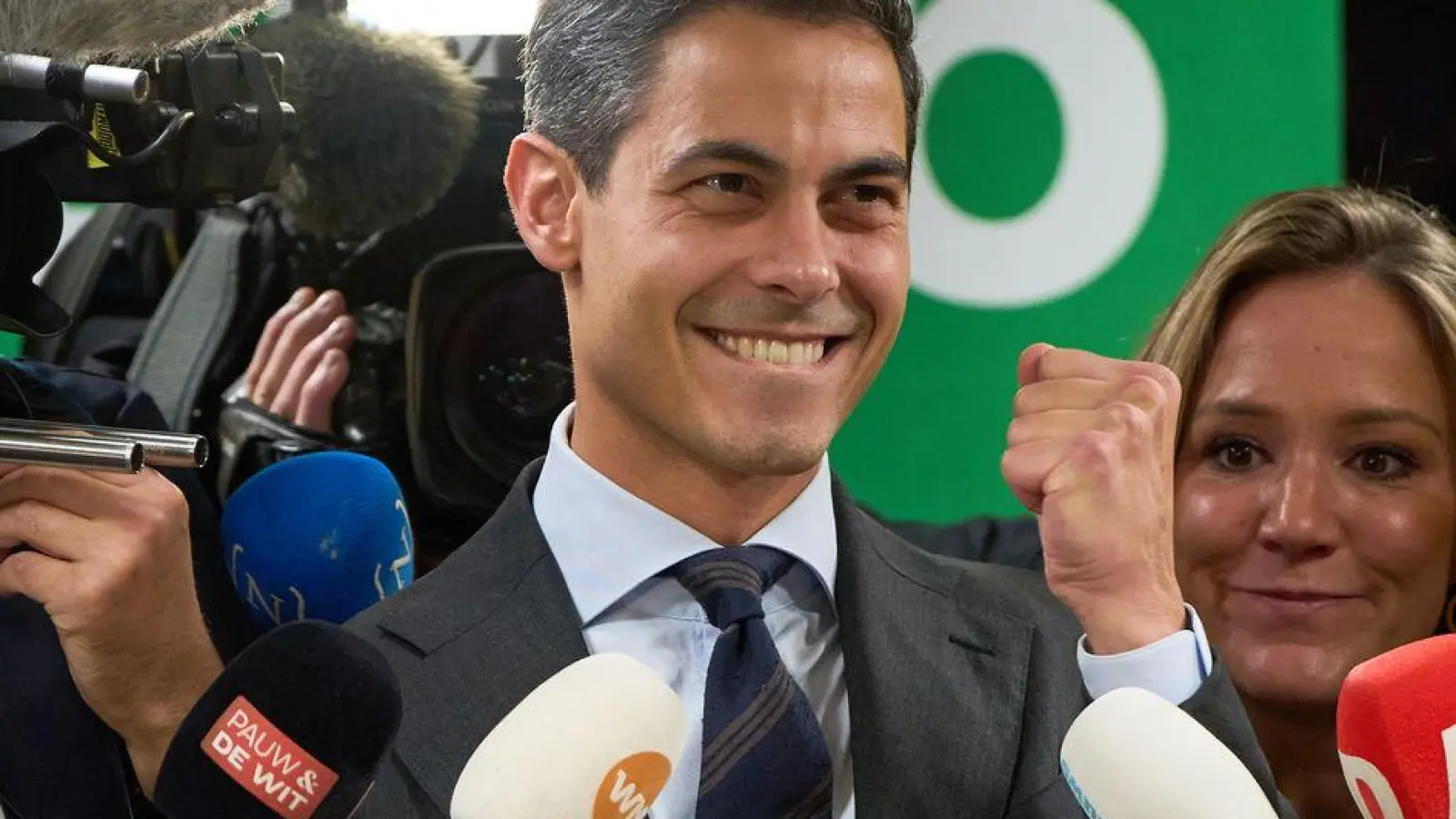 Rob Jetten hat beste Aussichten Regierungschef zu werden.  (Foto: Peter Dejong/AP/dpa)