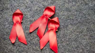 Am 1. Dezember ist Welt-Aids-Tag. (Symbolbild) (Foto: Hannes P. Albert/dpa)