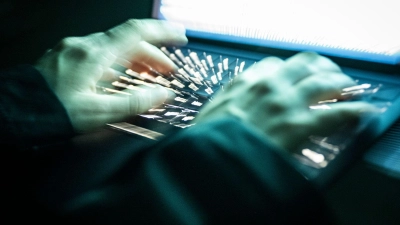 Bis Dezember sind in dem nicht öffentlichen Verfahren vor der Jugendkammer 82 Verhandlungstermine anberaumt. (Symbolbild) (Foto: Philip Dulian/dpa)