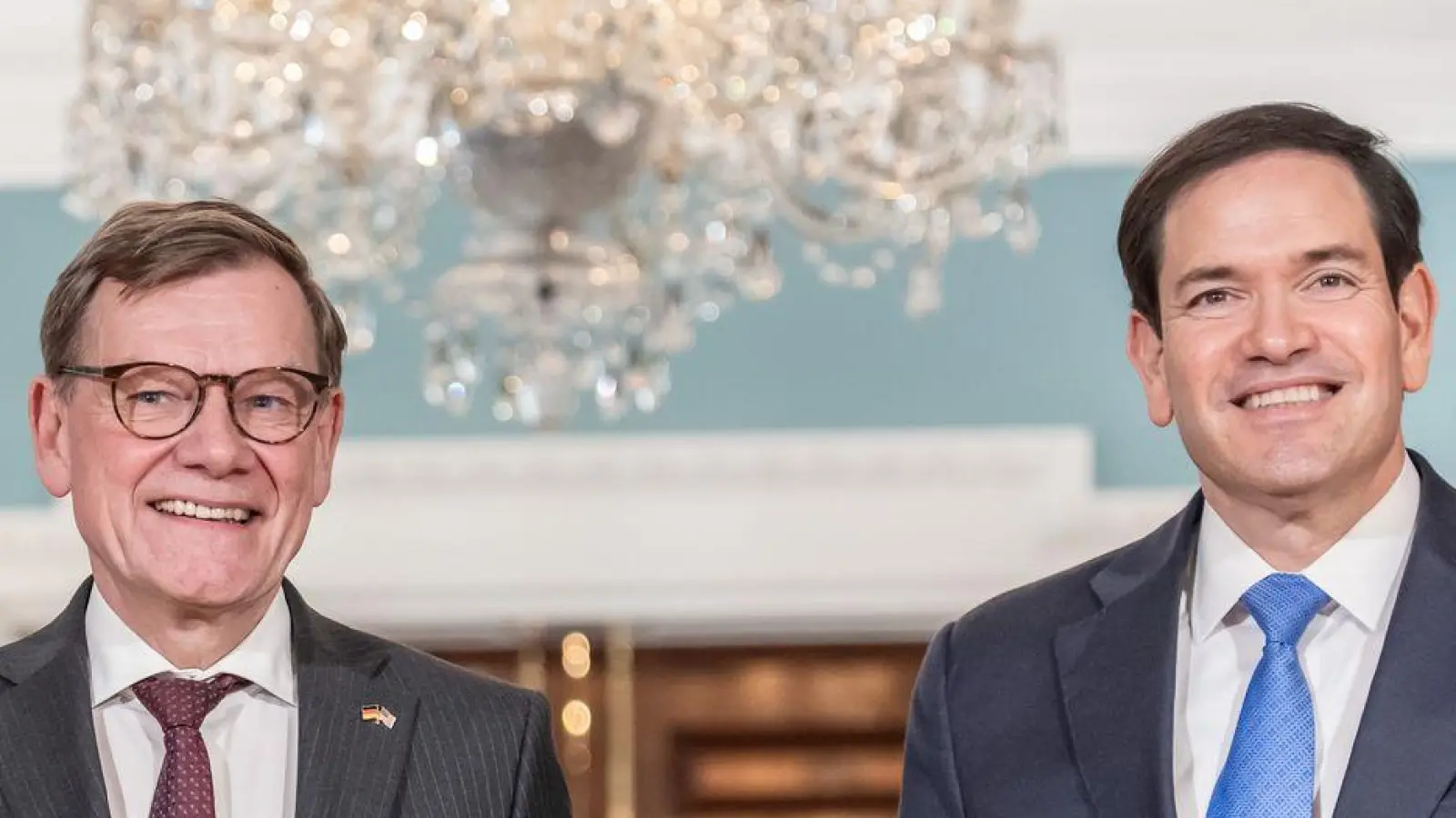 Beim Gespräch von Außenminister Johann Wadephul (l., CDU) mit seinem US-Kollegen Marco Rubio geht es auch um die Drohungen von US-Präsident Donald Trump gegen Grönland. (Foto: Michael Kappeler/dpa)