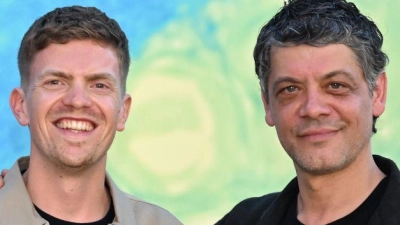 Die neuen Ermittler bei der Weltpremiere in München. (Foto: Felix Hörhager/dpa)