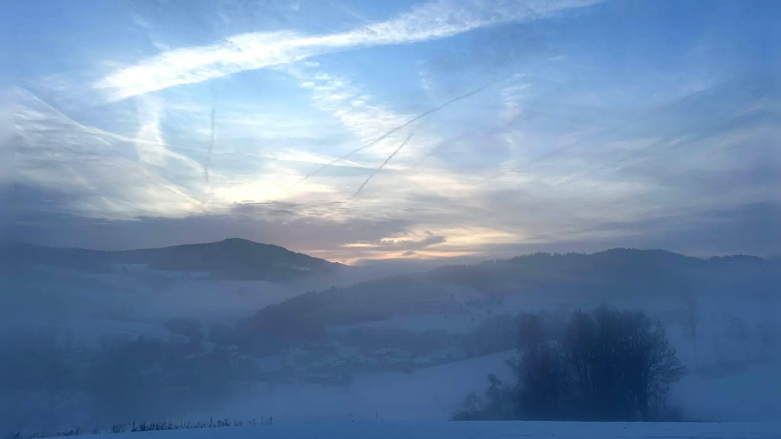 In Bayern hält das Tauwetter an. (Foto: Ute Wessels/dpa)