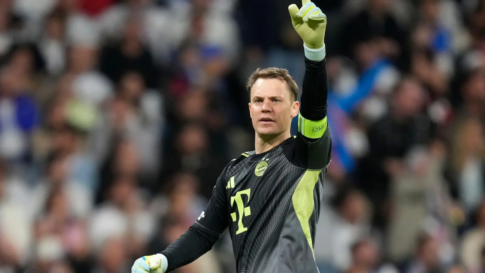 Der Mann des Abends im Bernabéu: Manuel Neuer. (Foto: Jose Breton/AP/dpa)