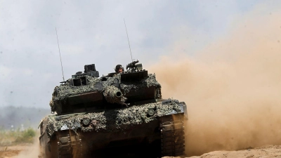 Die Nato ist sich einig beim Ziel für Verteidigungsausgaben.  (Foto: Mindaugas Kulbis/AP/dpa)