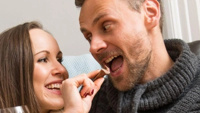 Gemeinsame Zeit verschenken? Dann am besten direkt einen Termin festlegen, damit das Vorhaben nicht in Vergessenheit gerät. (Foto: Christin Klose/dpa-tmn)