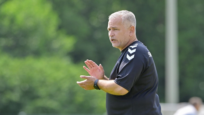 „Im Moment extrem viele Urlauber und Verletzte”: Thomas Guter, Trainer des SVG Steinachgrund. (Foto: Martin Rügner)