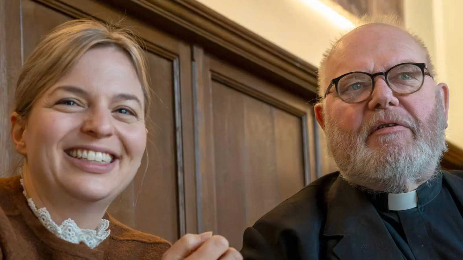 Zum Auftakt der Winterklausur der Landtagsgrünen freute sich Fraktionschefin Katharina Schulze über den Besuch von Kardinal Marx.  (Foto: Peter Kneffel/dpa)
