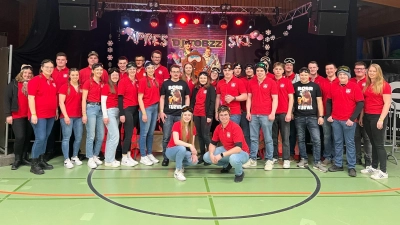 Freuen sich auf Ihr Kommen: die Jungs und Mädels der Diebacher Landjugend.  (Foto: Landjugend Diebach)