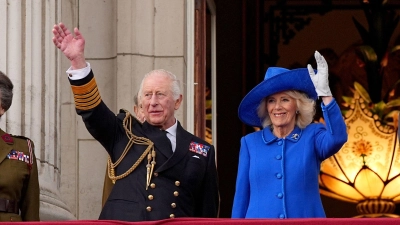 König Charles und Königin Camilla laden zum Weihnachtsfest. (Archivbild) (Foto: Aaron Chown/PA Wire/dpa)