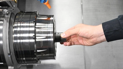 Schwierige Zeiten für Maschinen-Exporte. (Symbolbild) (Foto: Bernd Weißbrod/dpa)